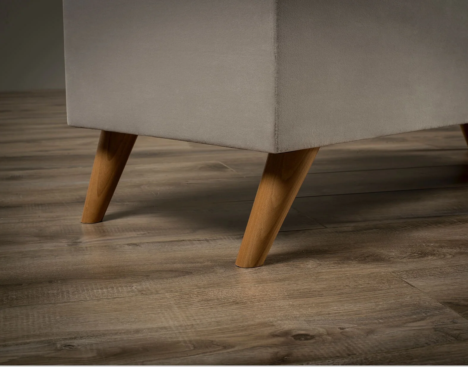 Aloft Blanket Box - Image 3