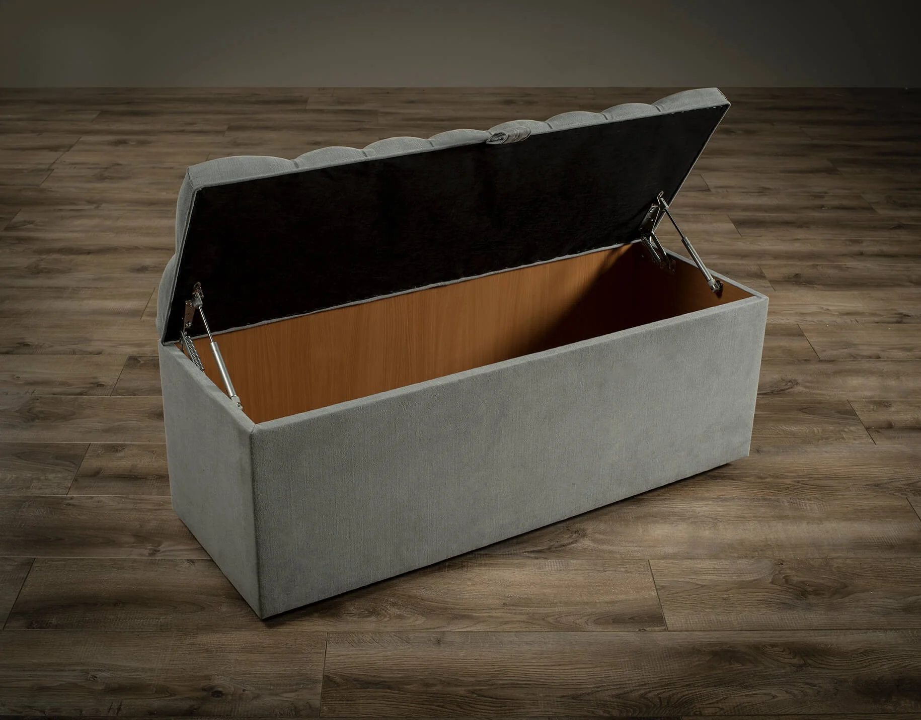 Chesterfield Blanket Box - Image 4