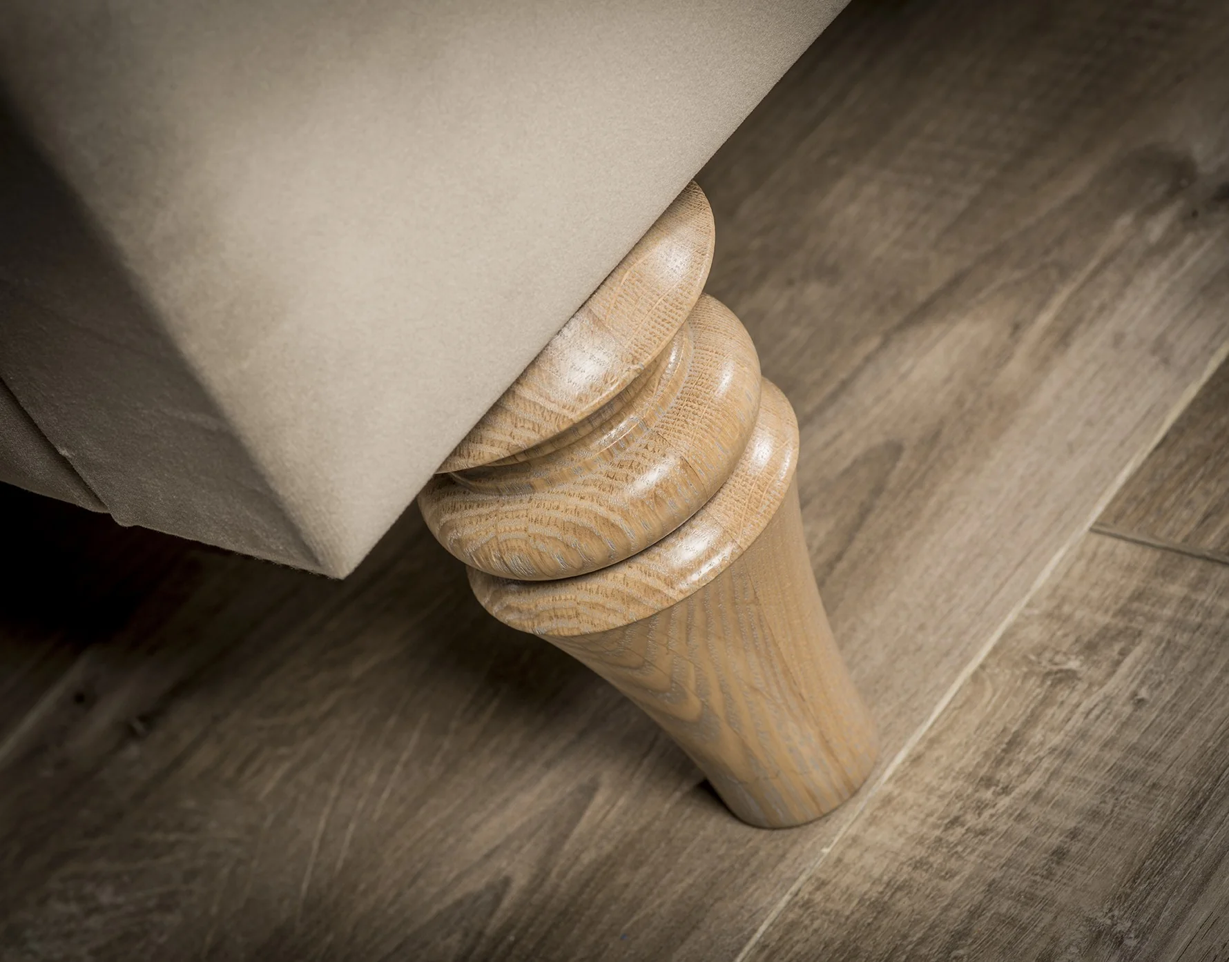 Liberty Winged Bed - Image 6
