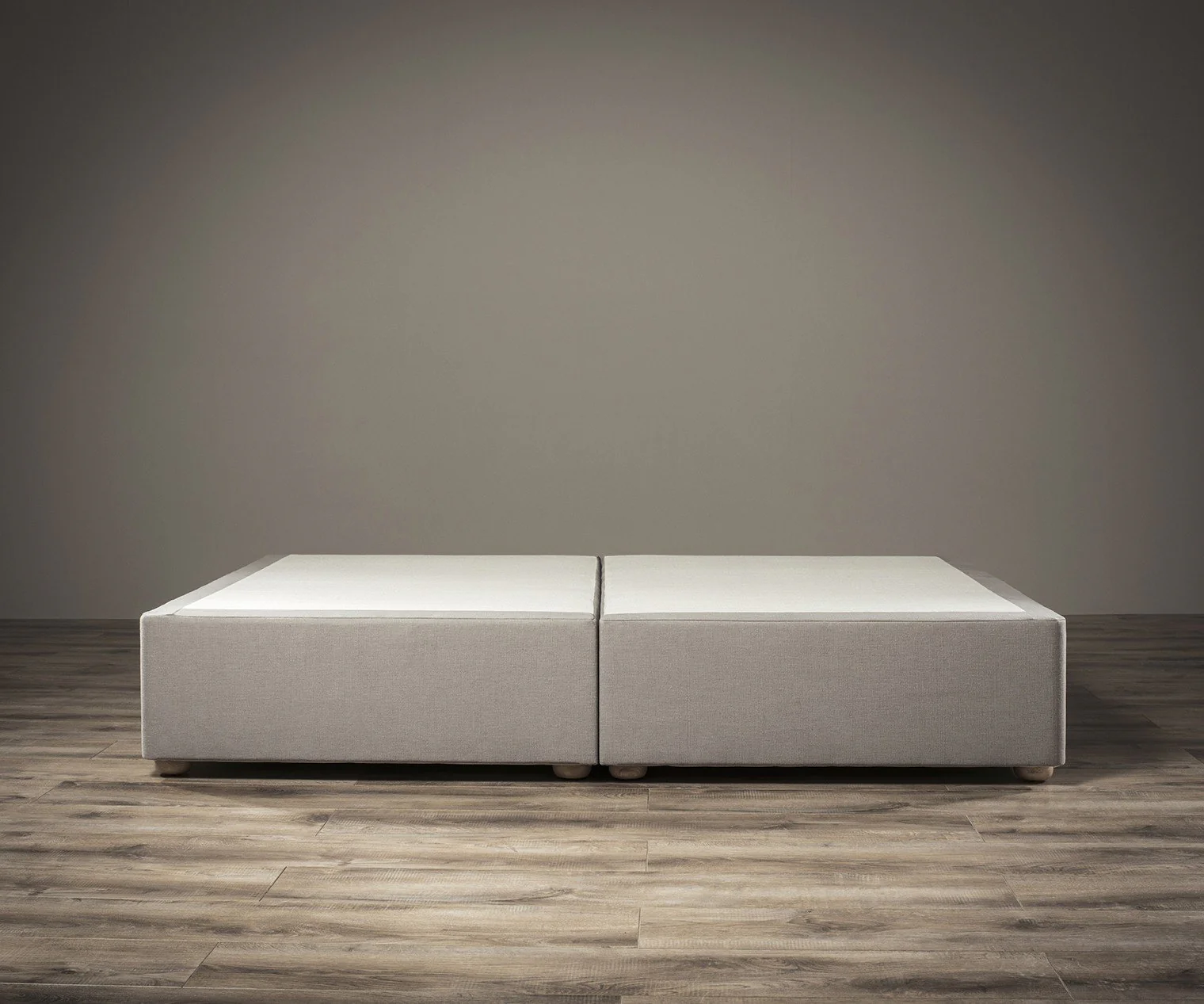 Madera Divan Base - Image 7