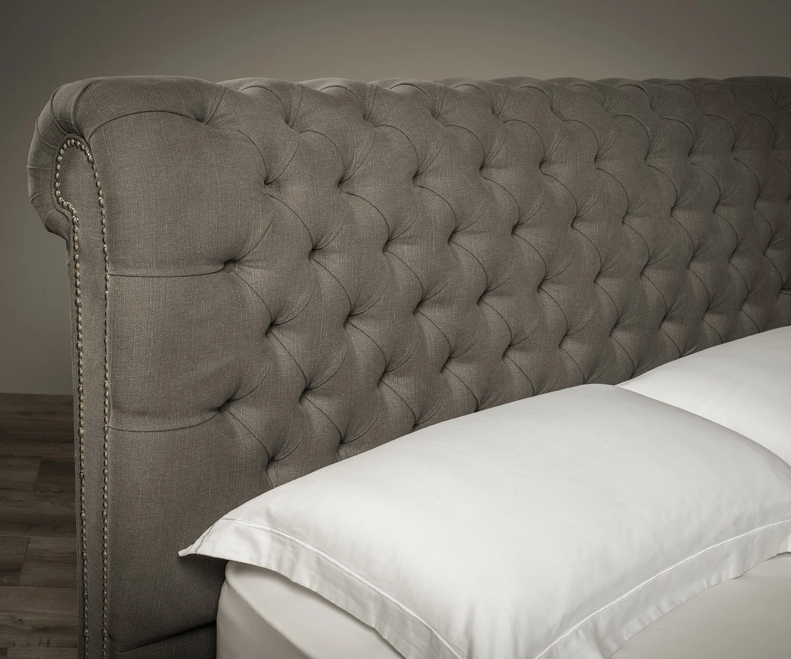 Stanhope Studded Chesterfield Bed - Image 8